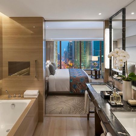 Mandarin Oriental Pudong, Shanghai Exterior photo