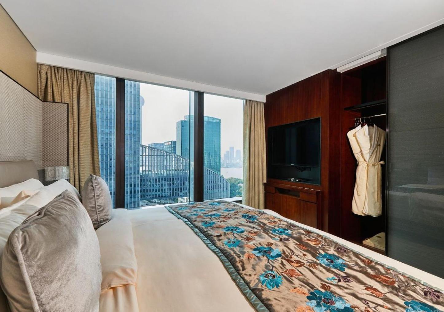 Mandarin Oriental Pudong, Shanghai Exterior photo