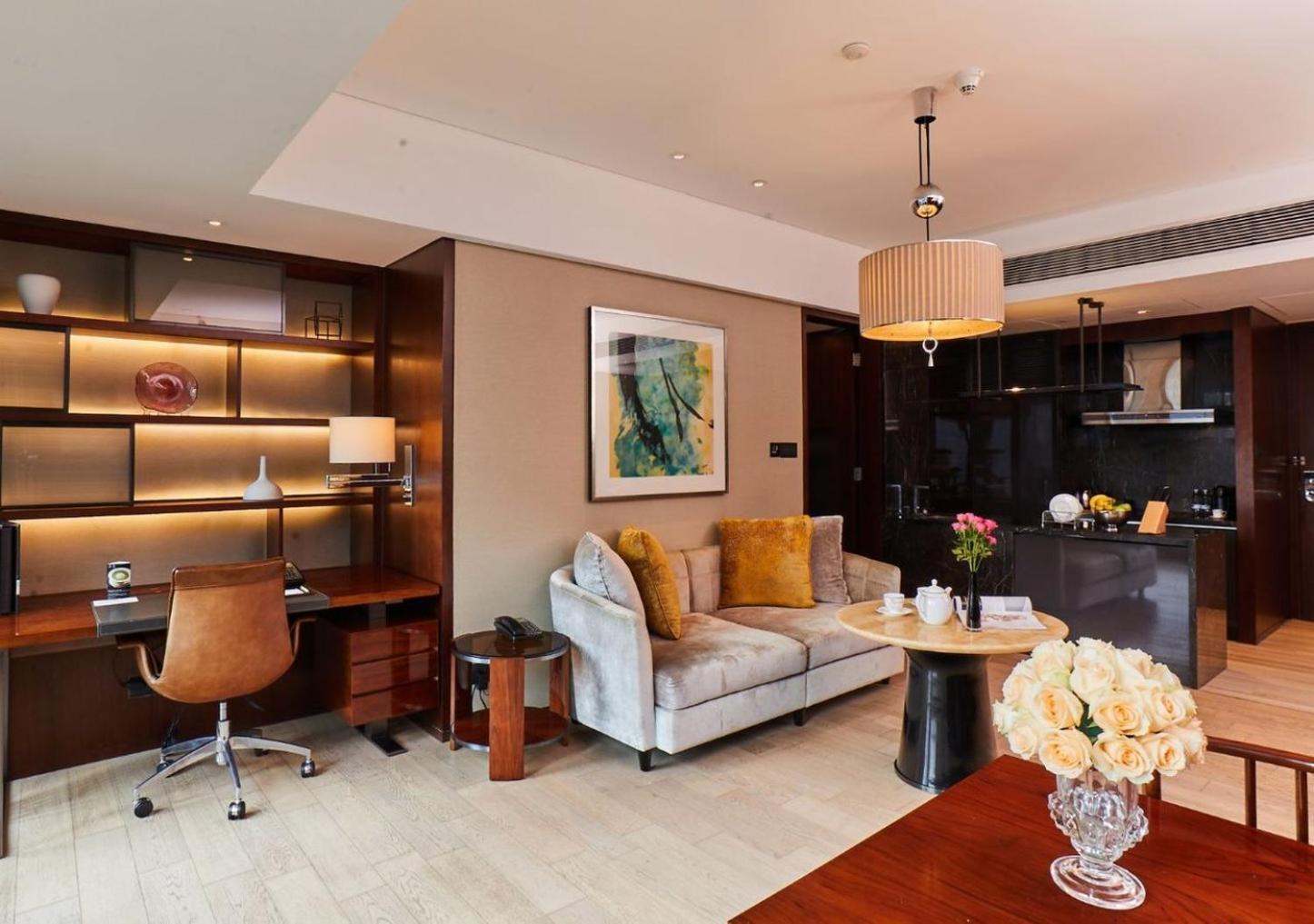 Mandarin Oriental Pudong, Shanghai Exterior photo