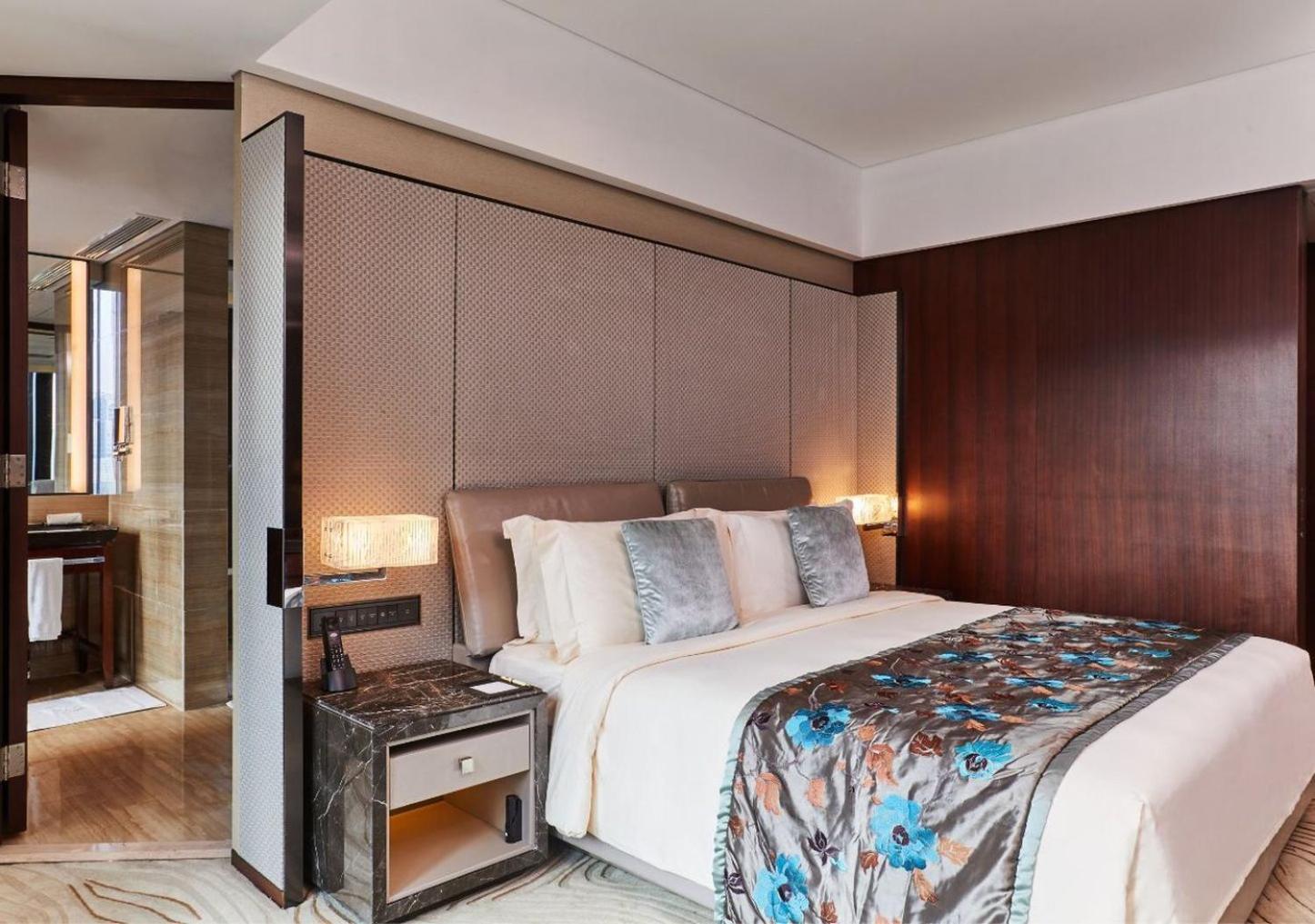 Mandarin Oriental Pudong, Shanghai Exterior photo