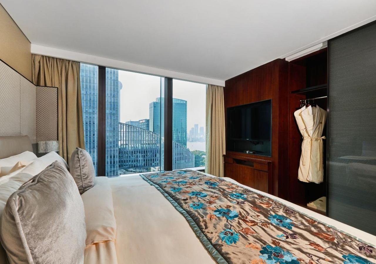 Mandarin Oriental Pudong, Shanghai Exterior photo