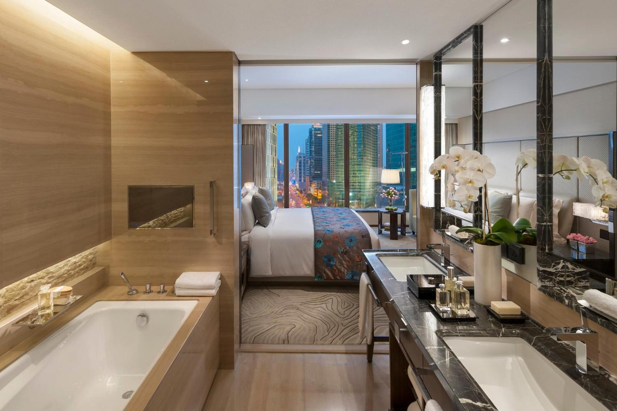 Mandarin Oriental Pudong, Shanghai Exterior photo